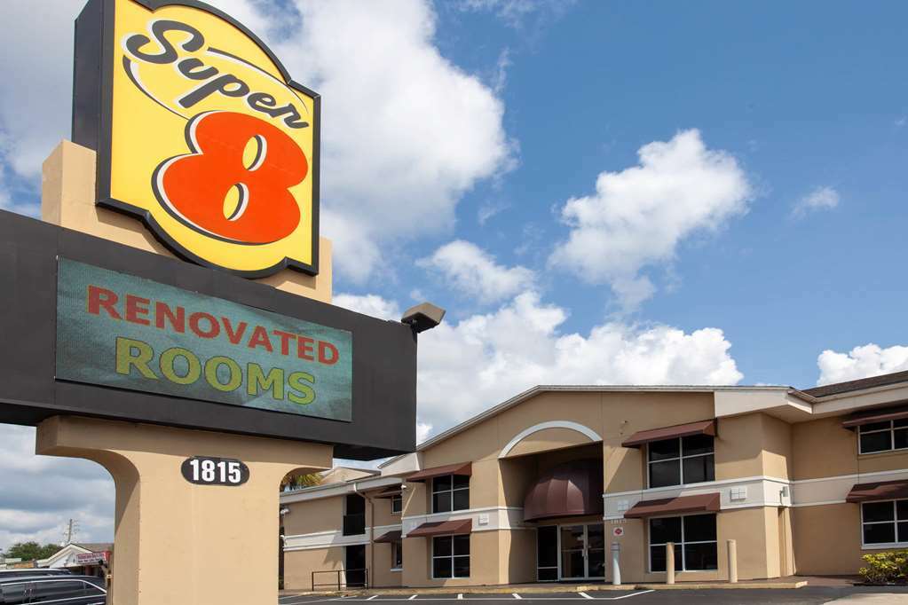 Super 8 By Wyndham Kissimmee Motel Exterior foto